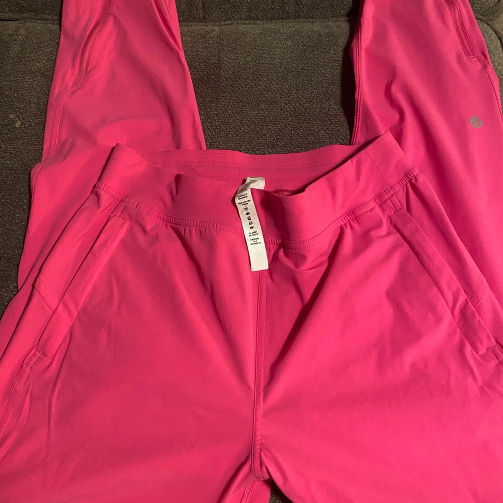 Lululemon adapted state jogger sonic pink